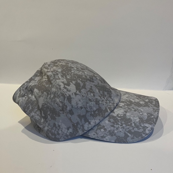 Lululemon Fast And Free Running‎ Lightweight Hat Snake Camo - Picture 4 of 9